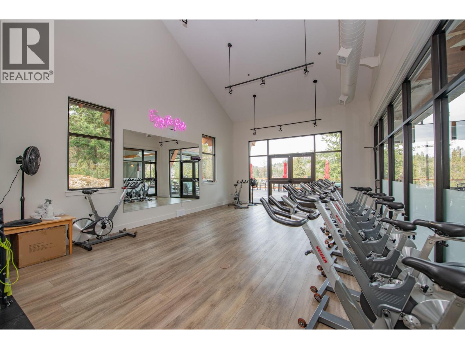 30 333 Longspoon Drive, Vernon