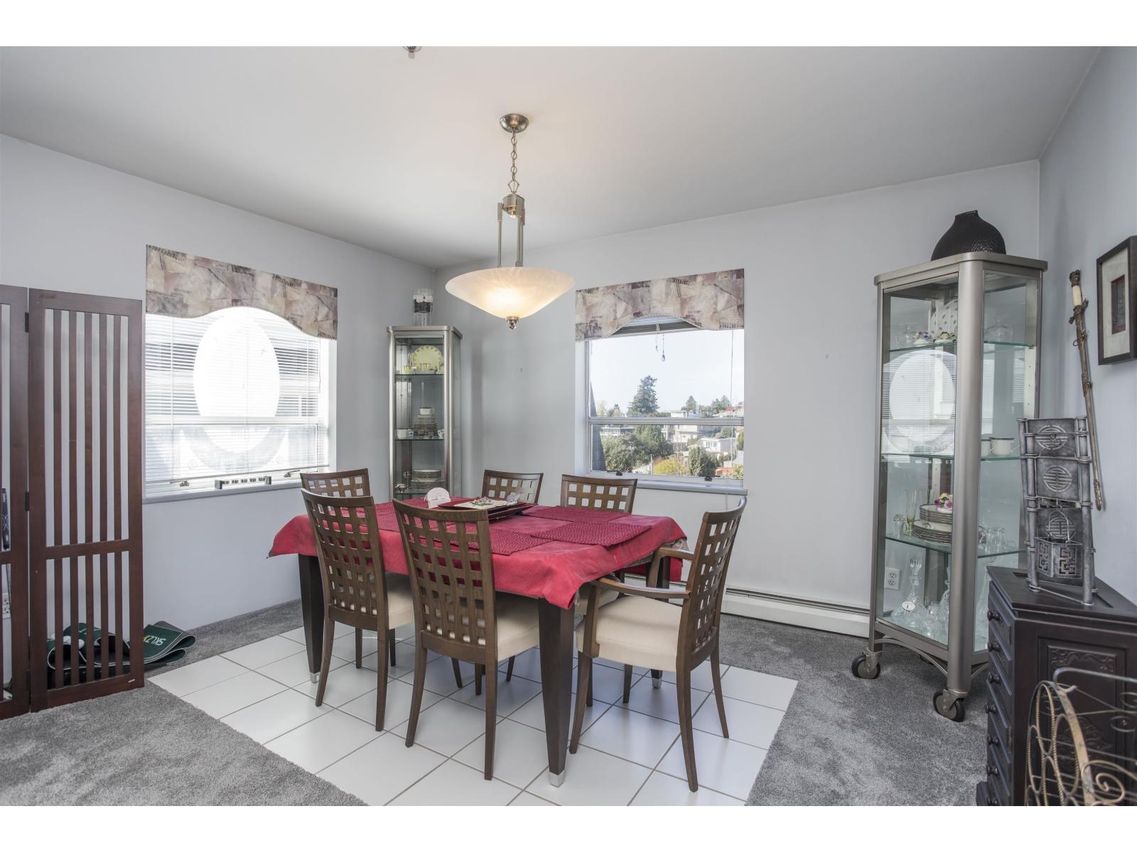 15662 SEMIAHMOO AVENUE, White Rock