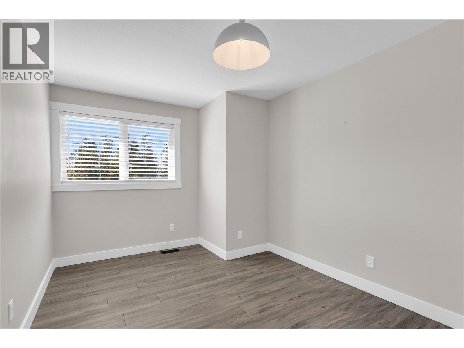 488 Sheila Crescent - 30