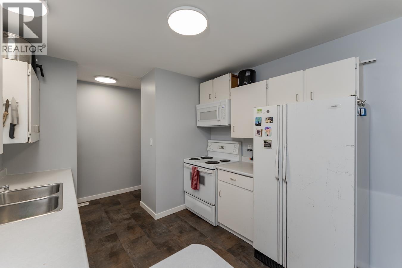 234 EXPLORER CRESCENT - 10