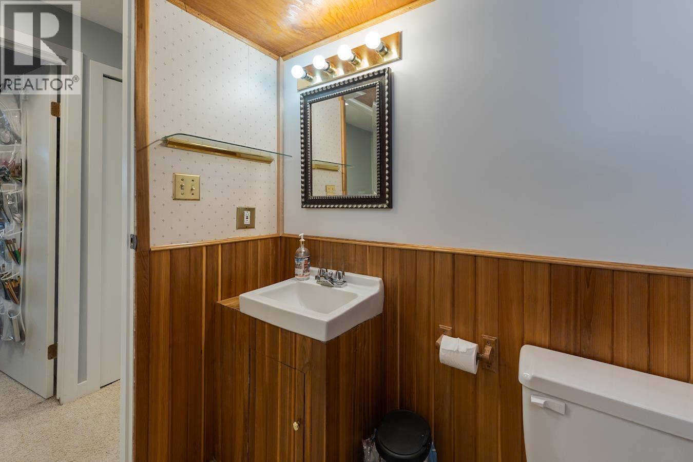 234 EXPLORER CRESCENT - 26