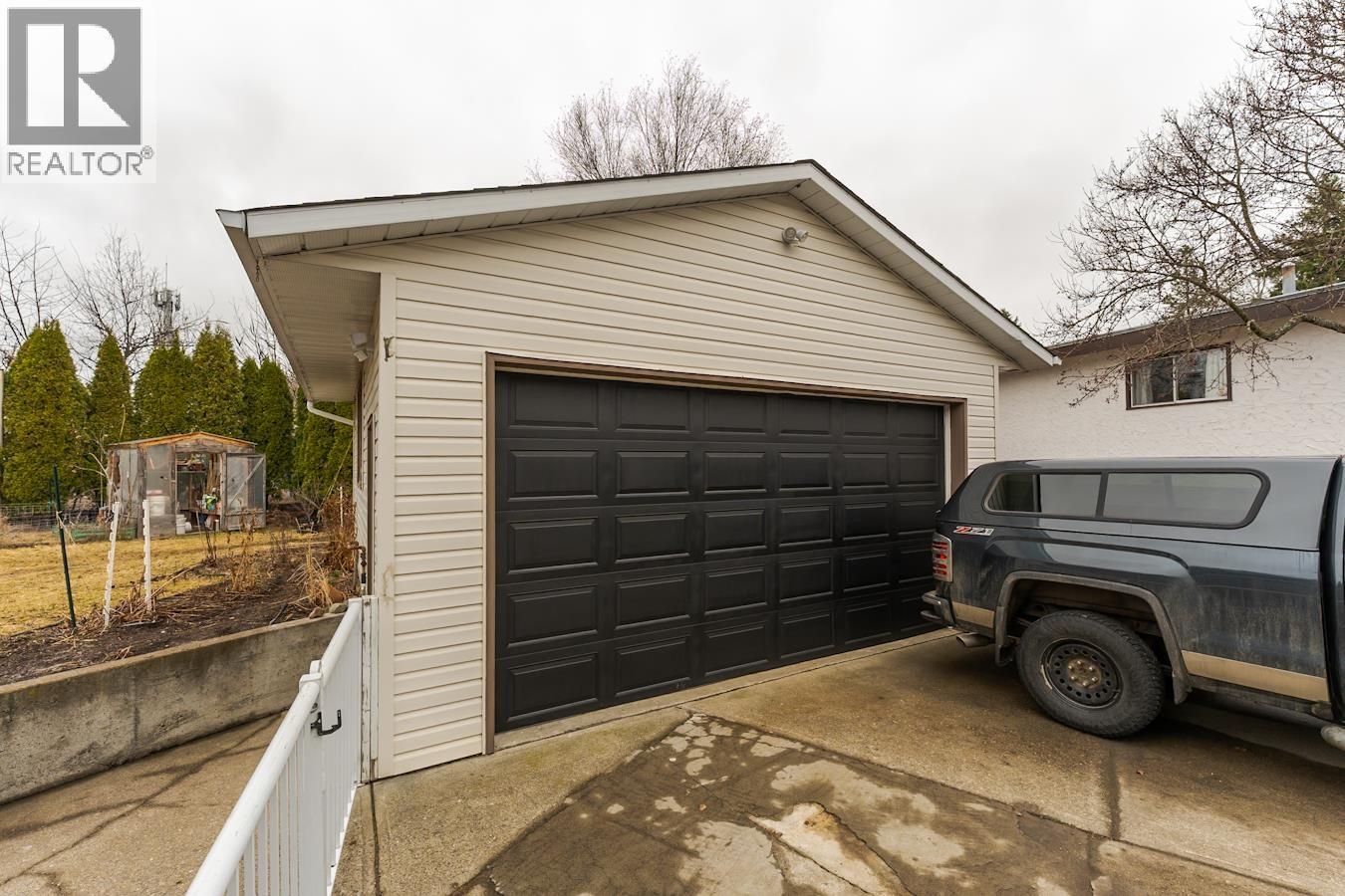 234 EXPLORER CRESCENT - 27