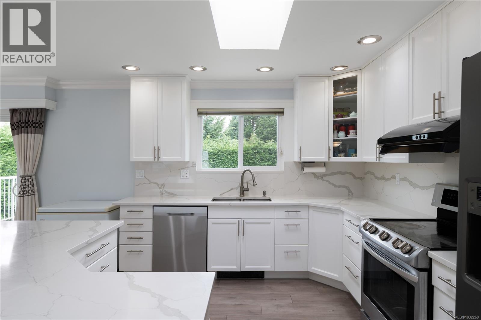  4119 Cabot Place, Saanich