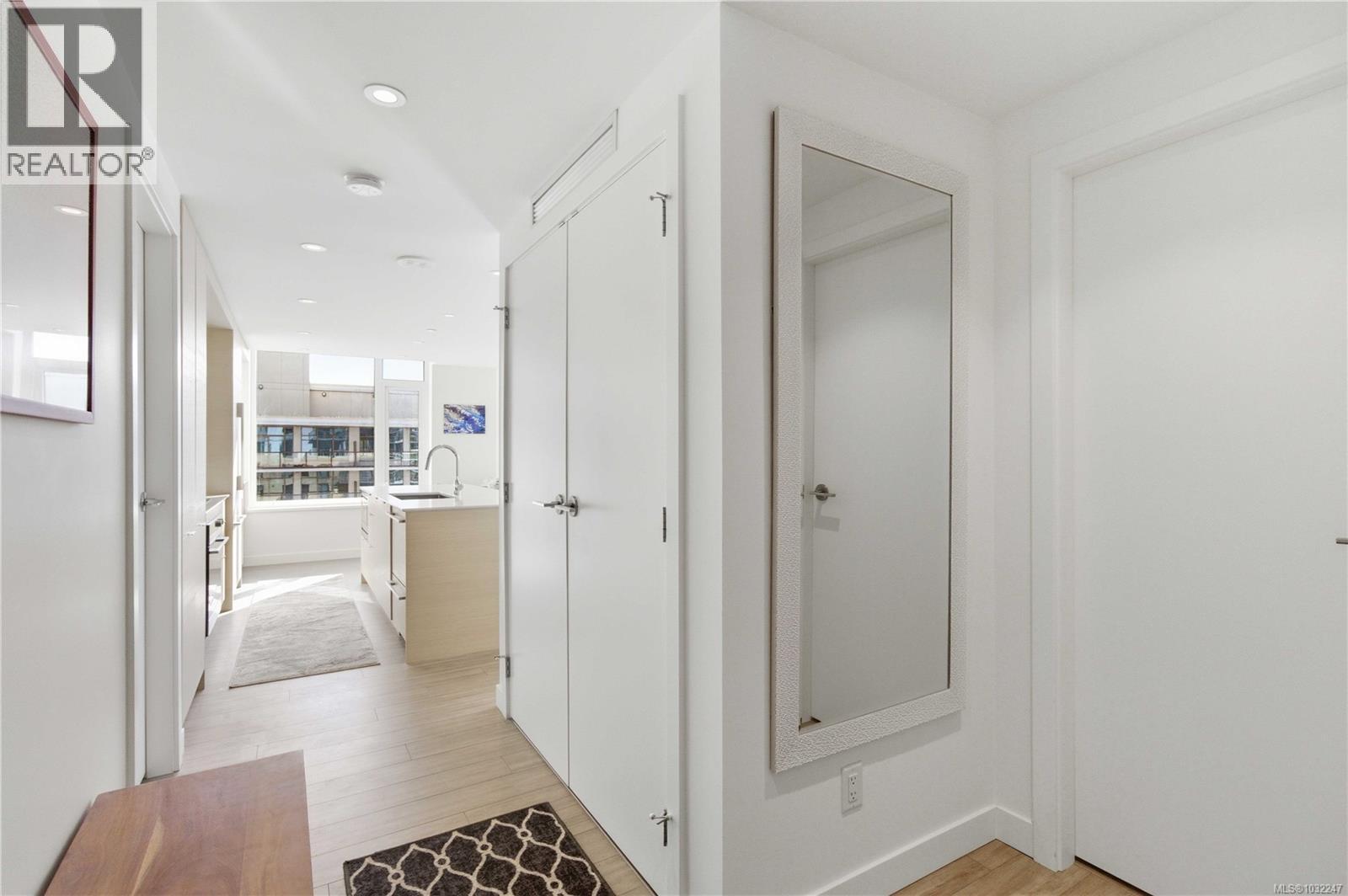 #1001 848 YATES ST - 14