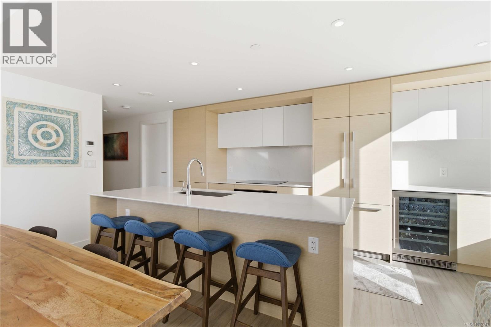 #1001 848 YATES ST - 7