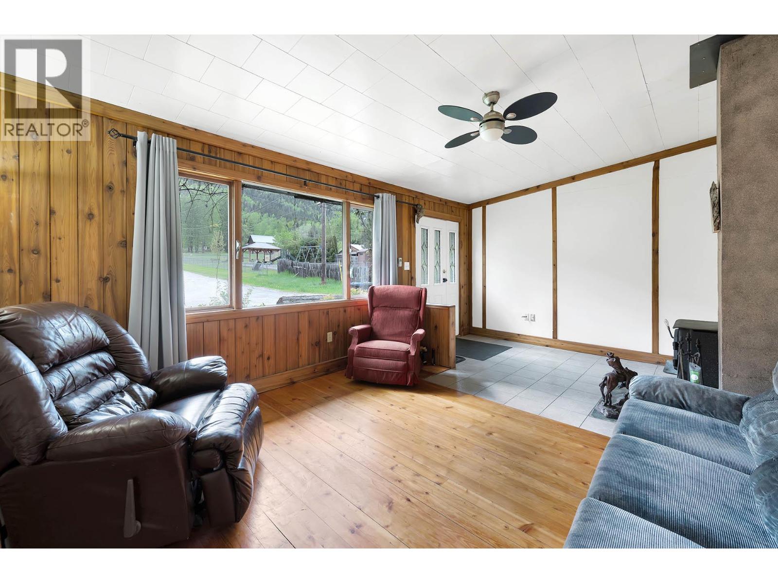 3782 RIVER DRIVE - 5