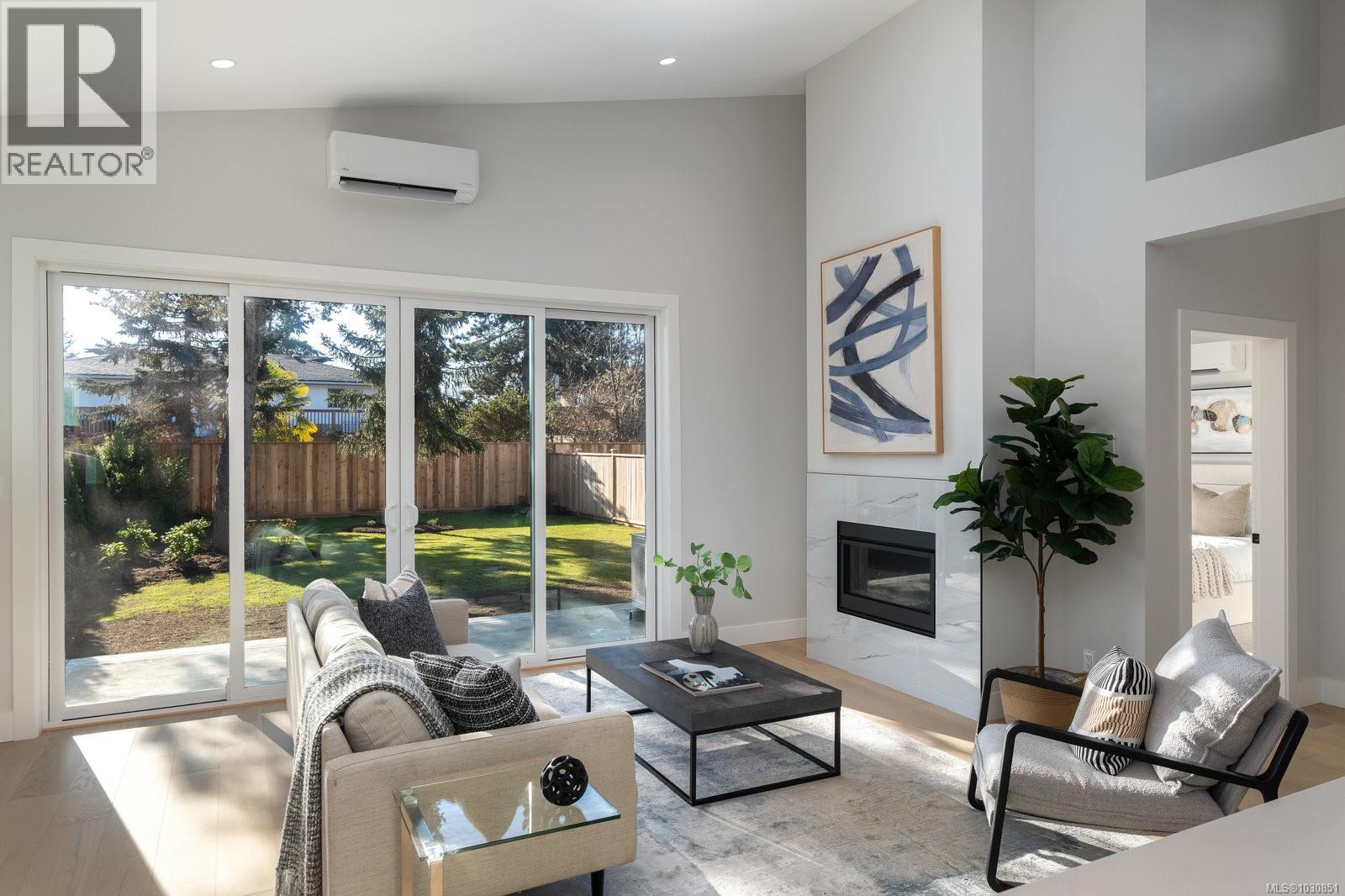 2284 MALAVIEW AVE - 5