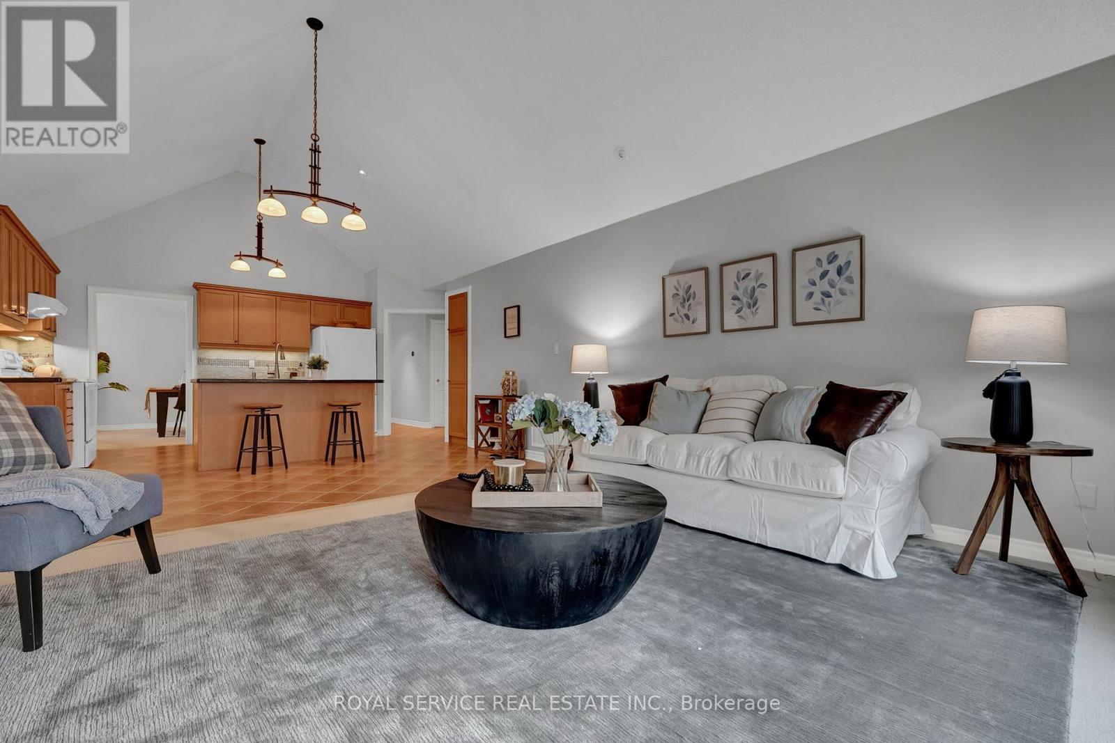 #5 350 LAKEBREEZE DRIVE - 5