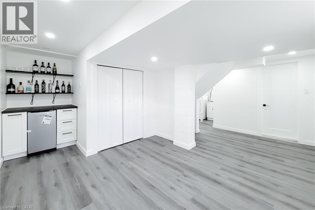 5 MARTHA STREET - 28