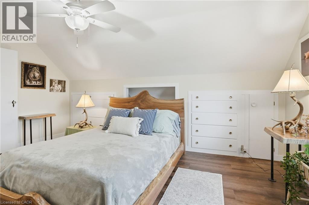 336 BARTON Street - 15