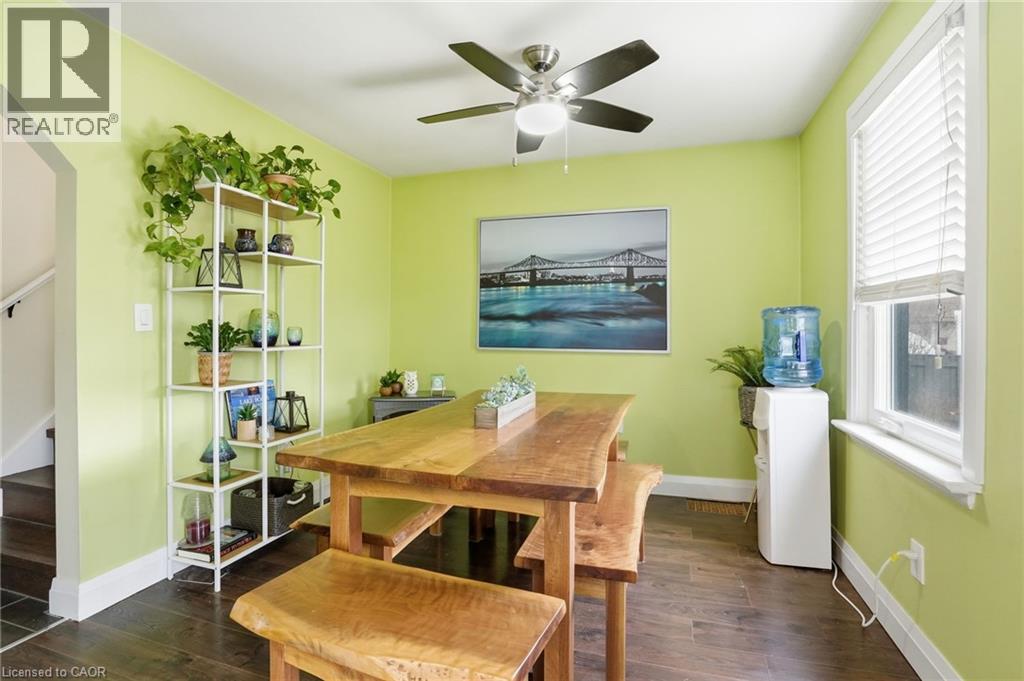 336 BARTON Street - 24