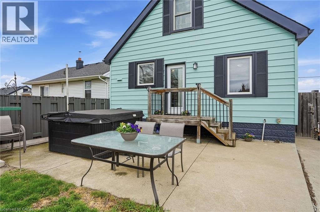 336 BARTON Street - 34