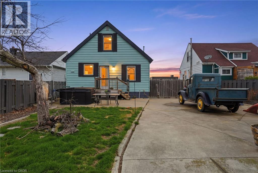 336 BARTON Street - 36