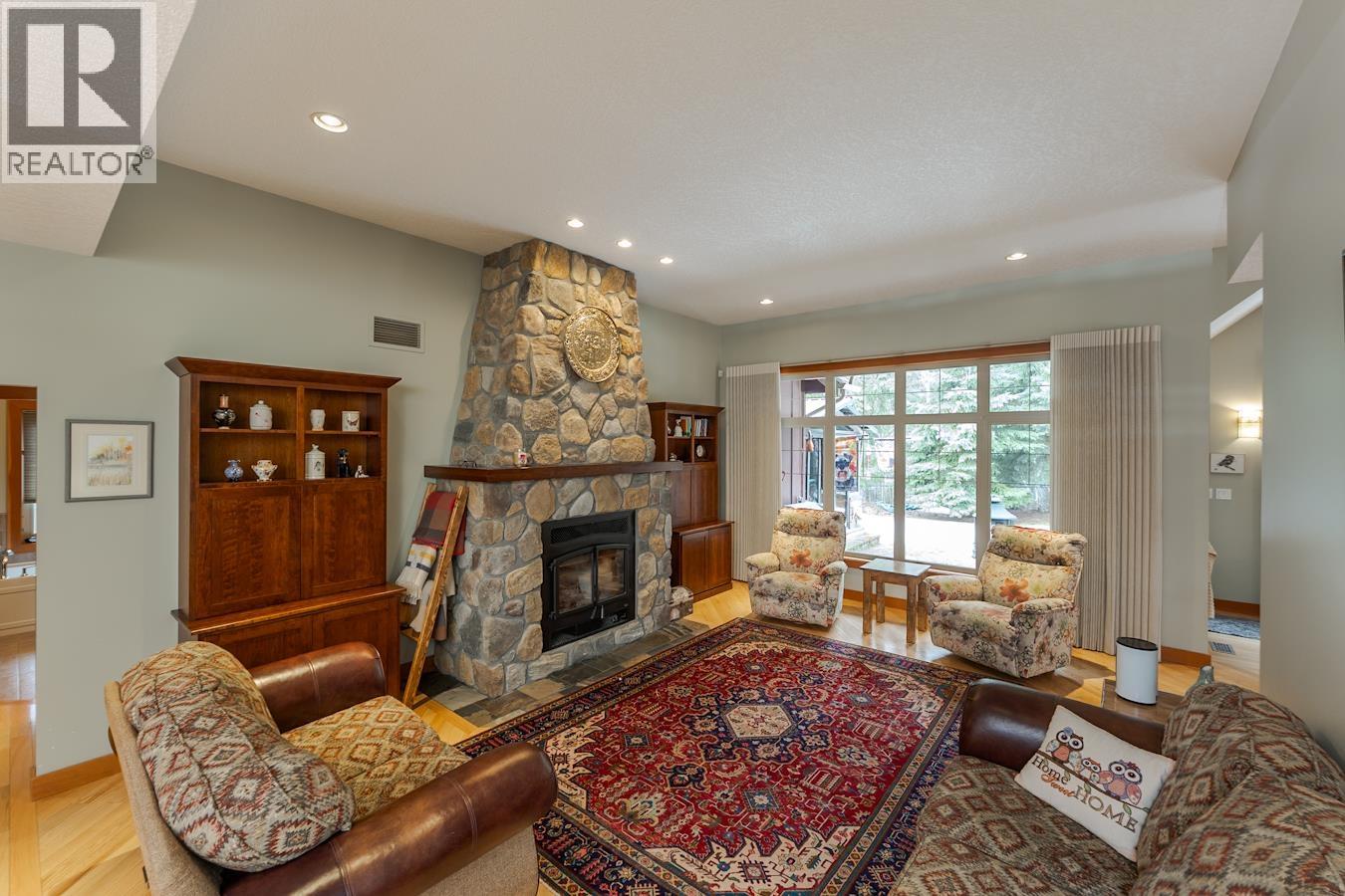 2703 MAURICE DRIVE - 12