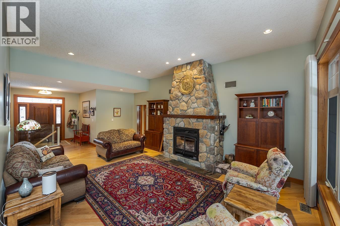 2703 MAURICE DRIVE - 11