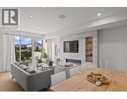 Living room - 994 Guisachan Road, Kelowna, BC V1Y9W8 Photo 9