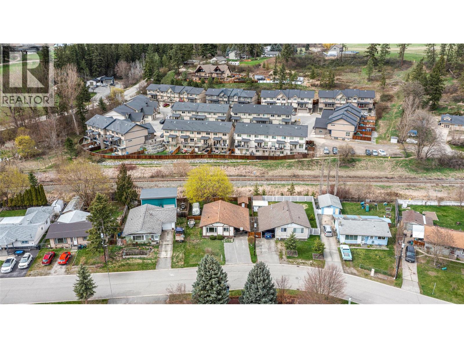 3341 BELAIRE DRIVE - 29