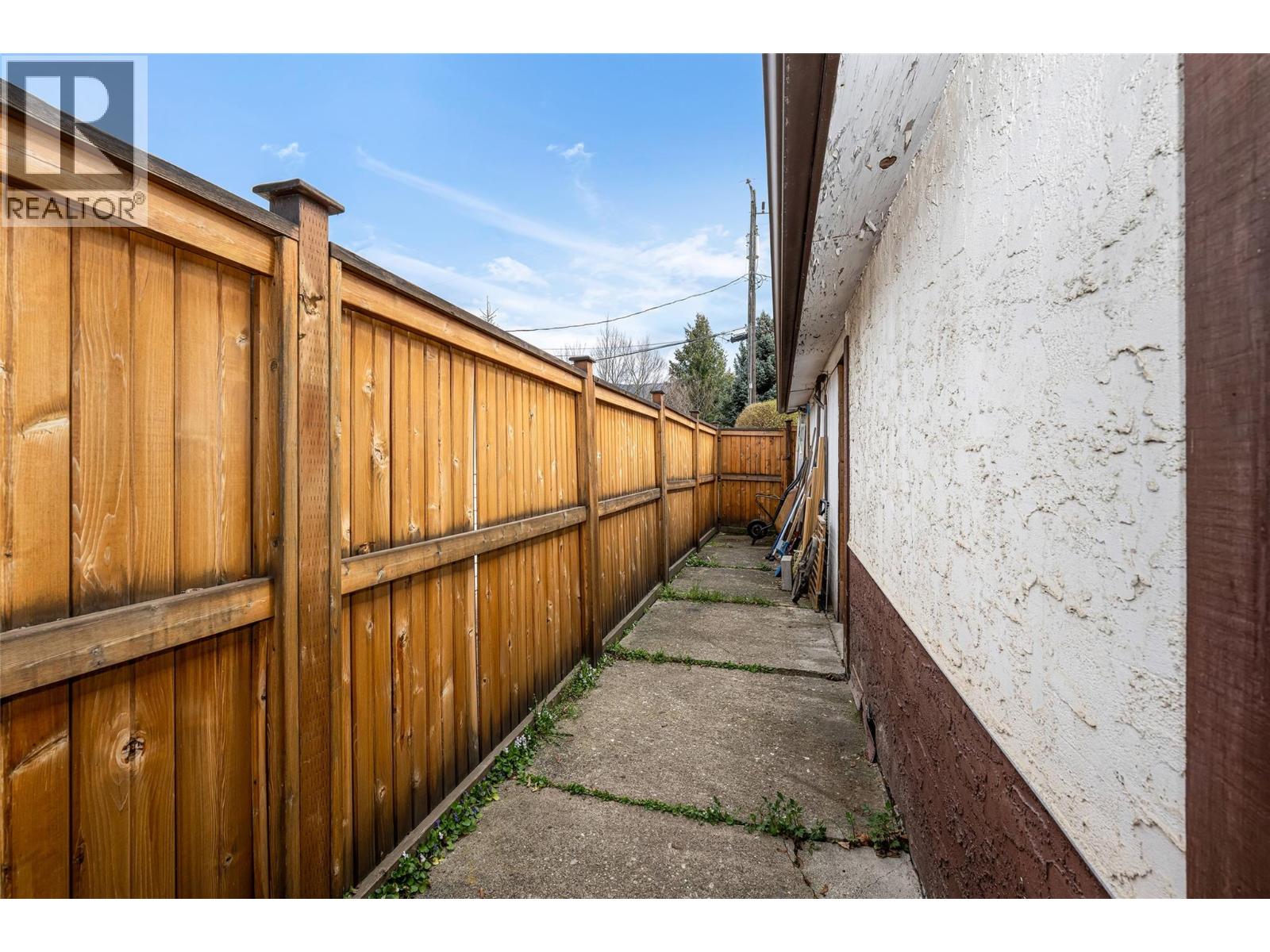 3341 BELAIRE DRIVE - 21