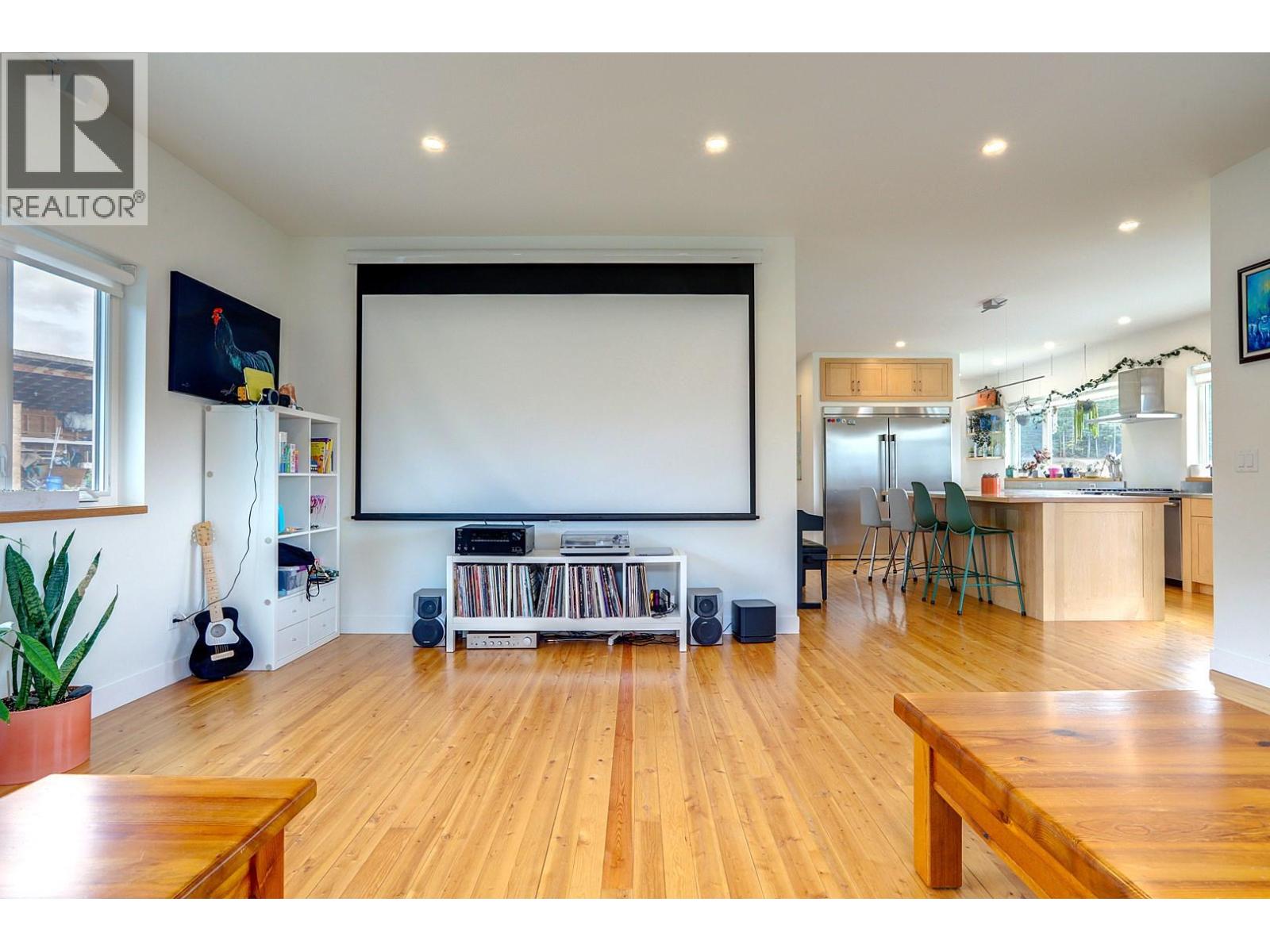 1841 50 STREET NW - 38