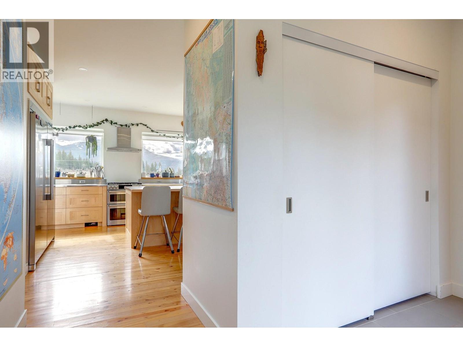 1841 50 Street NW - 26