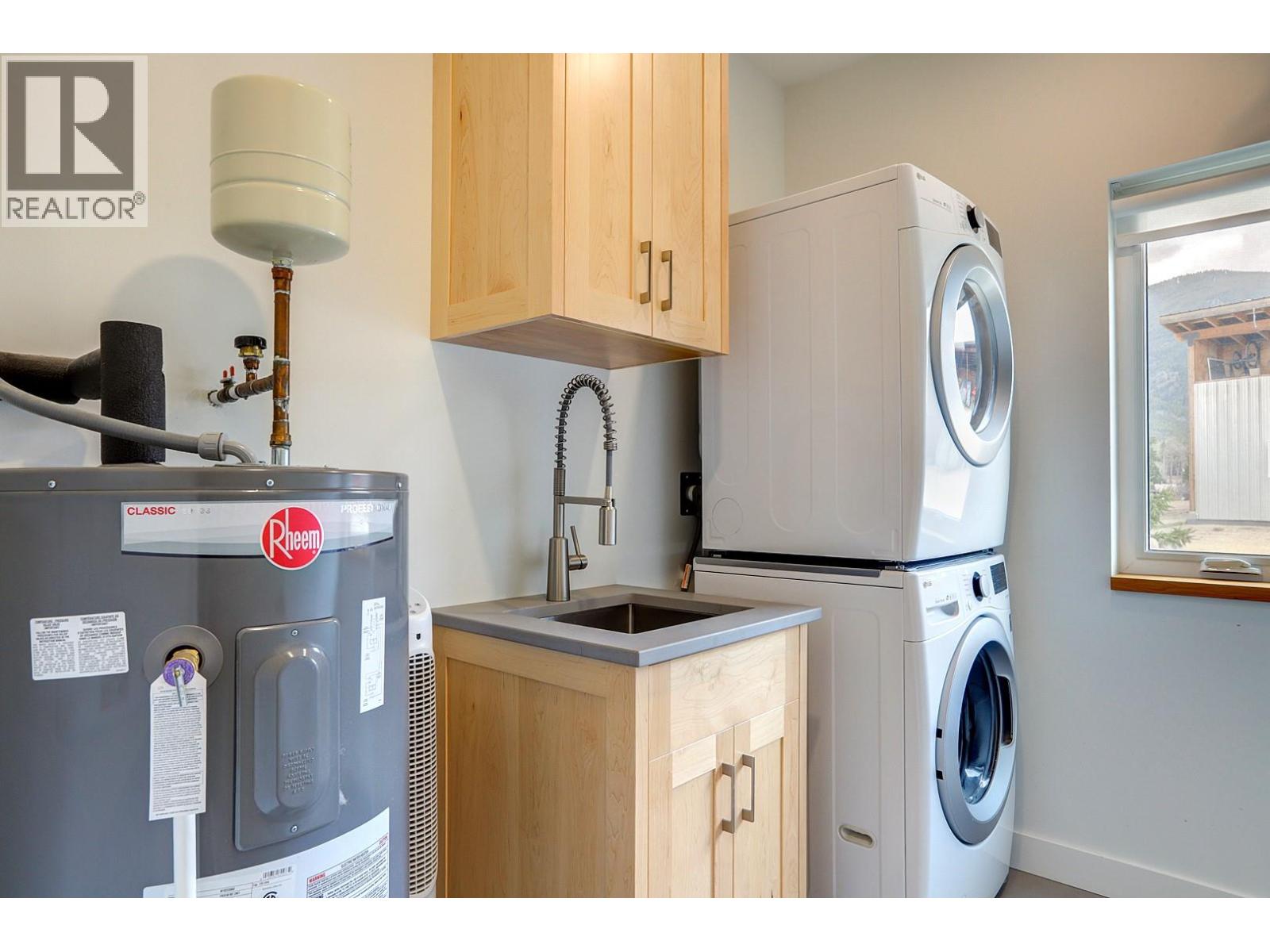 1841 50 STREET NW - 53