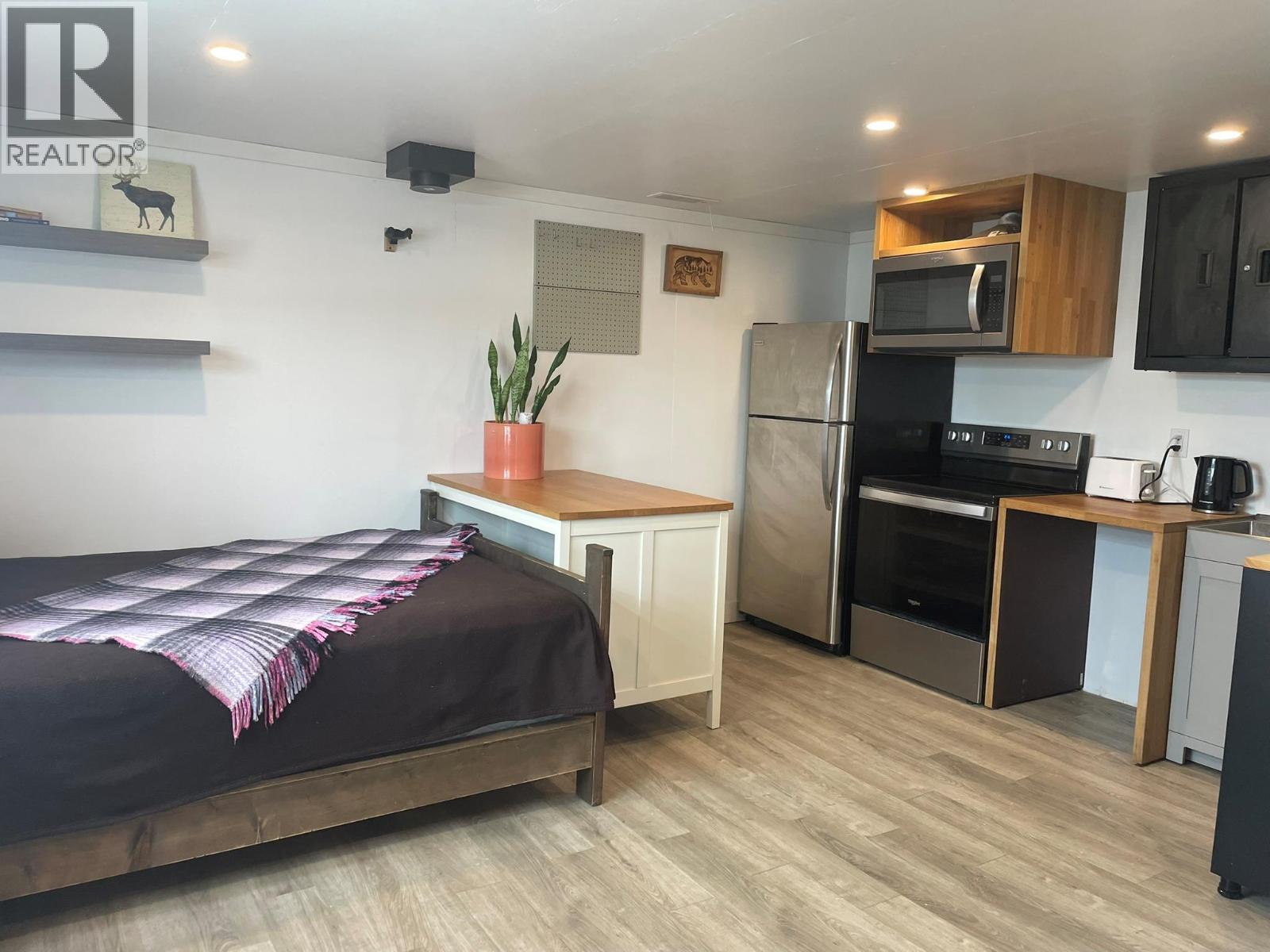 1841 50 STREET NW - 65