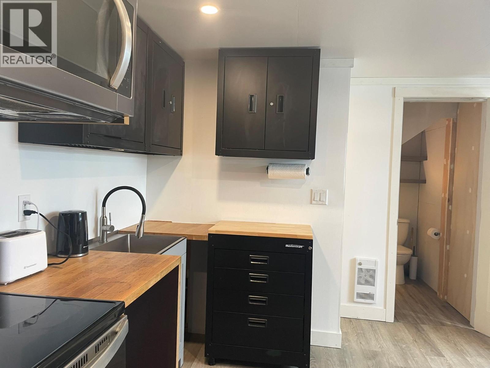 1841 50 Street NW - 68
