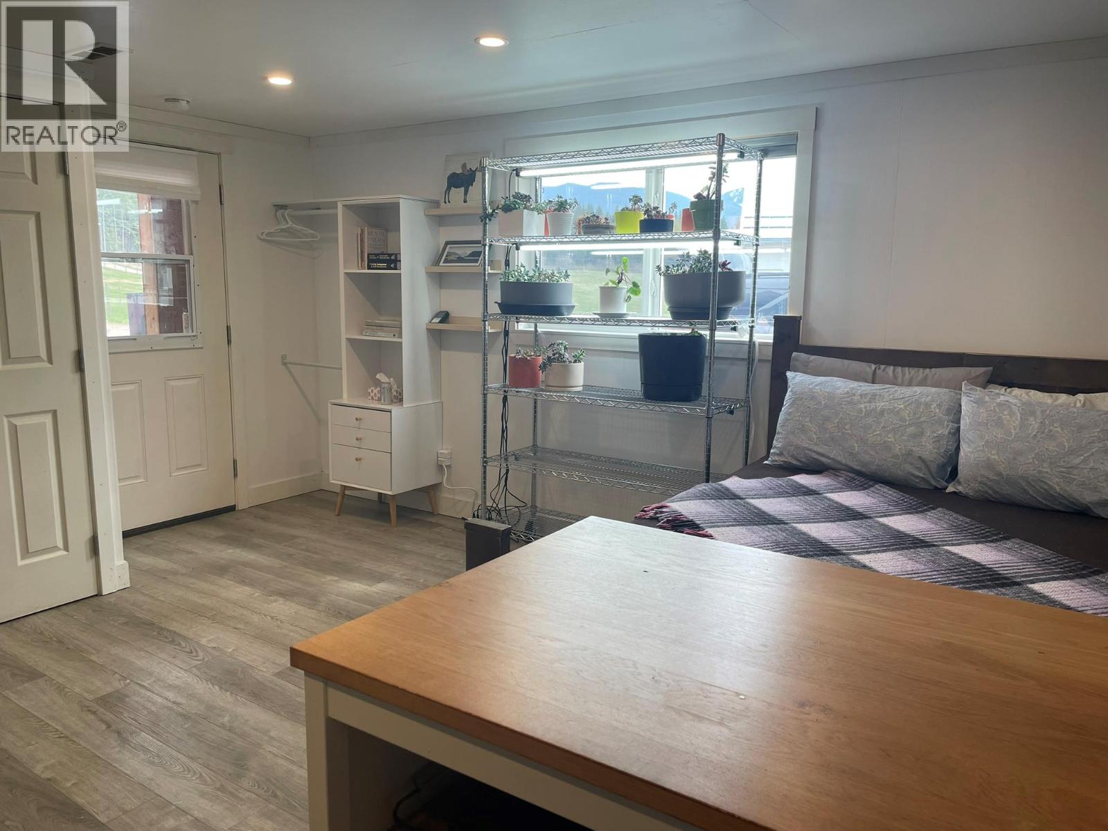 1841 50 Street NW - 67