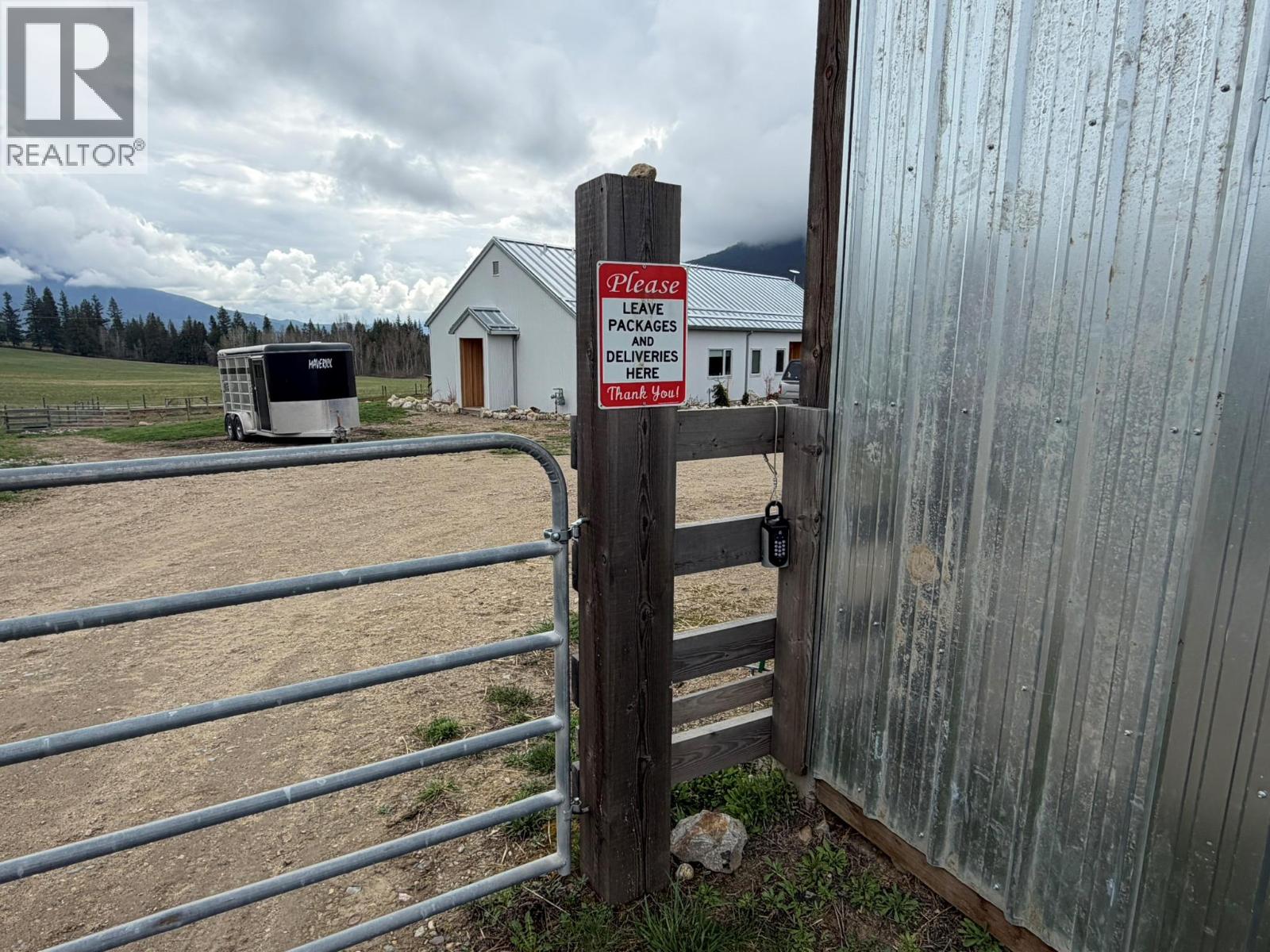 1841 50 STREET NW - 96