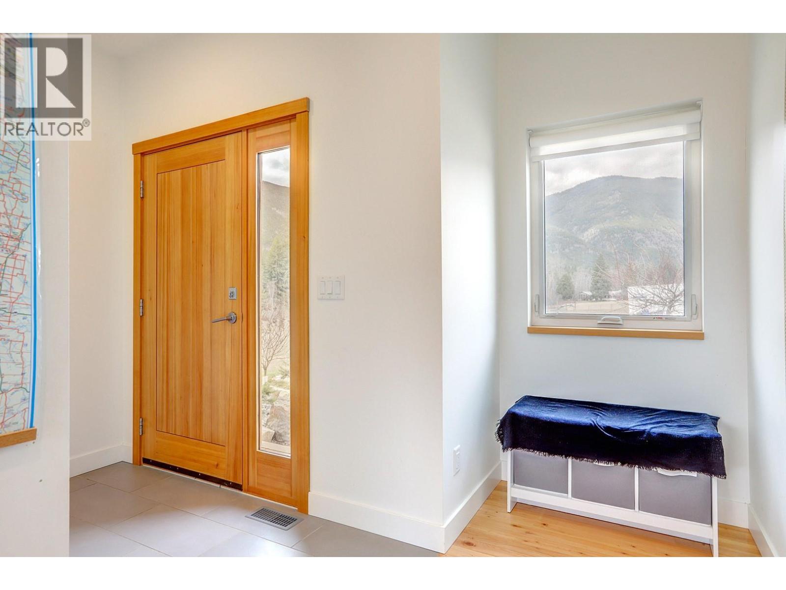 1841 50 STREET NW - 23