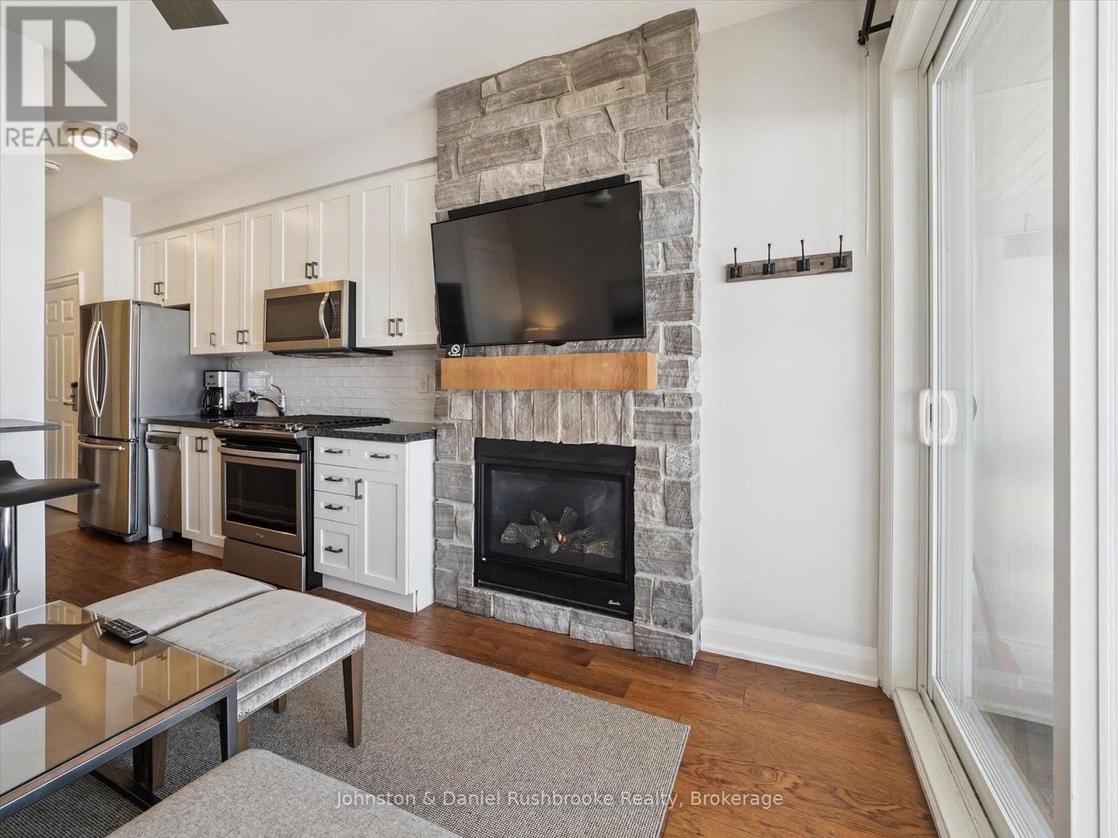 #BTVE104 1869 MUSKOKA ROAD 118 W HIGHWAY - 8