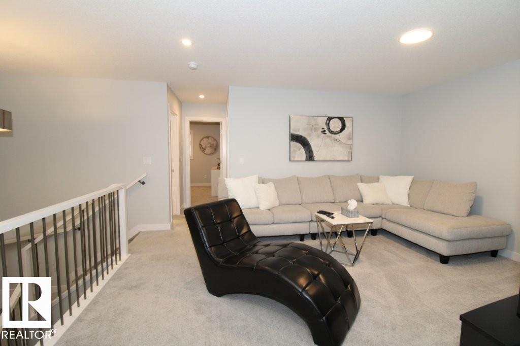 22140 81 AV NW - 35