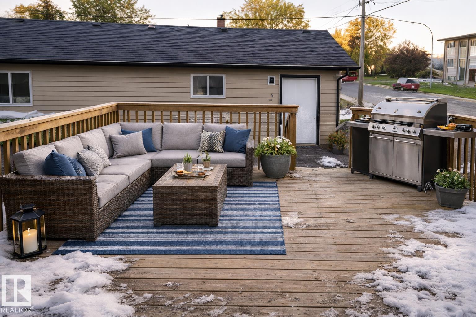 11903 37 ST NW - 16