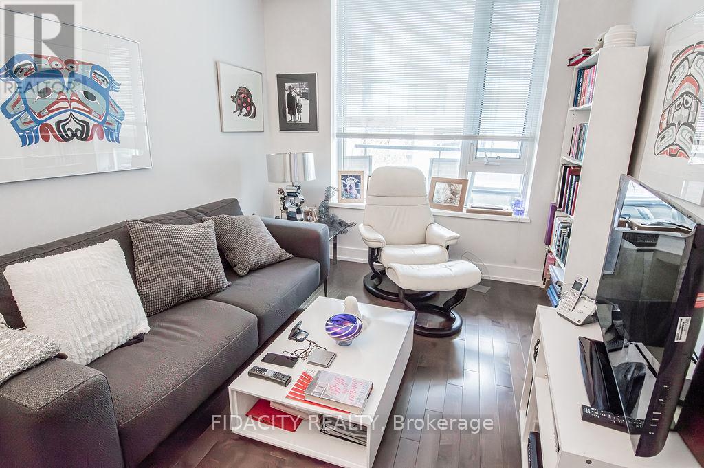 #324 360 PATRICIA AVENUE - 9