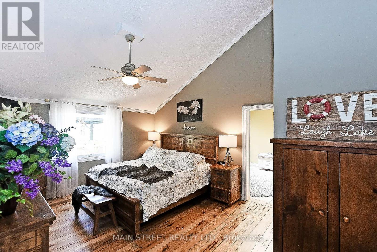26 ISLAND TRAIL S - 16