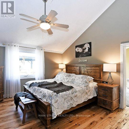 26 ISLAND TRAIL S - 17