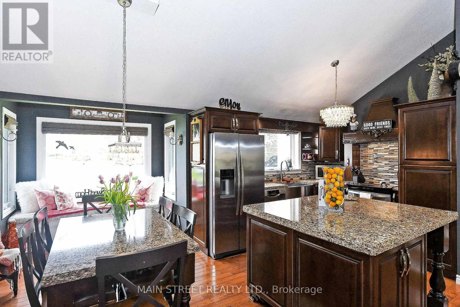 26 ISLAND TRAIL S - 9