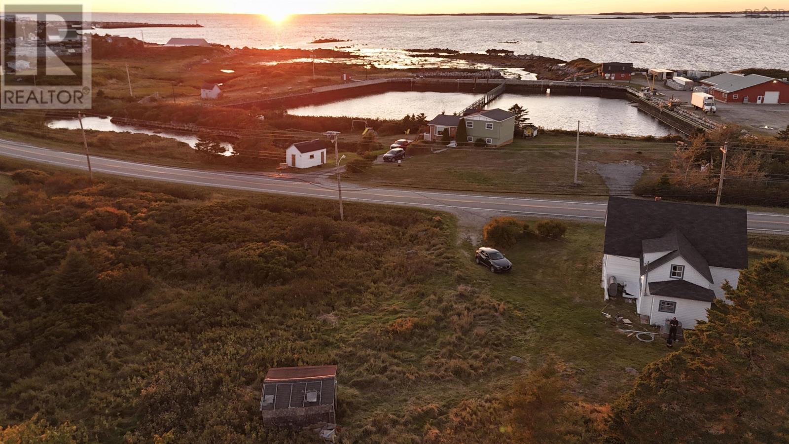 Property 4 of 46 of 2059 Highway 330