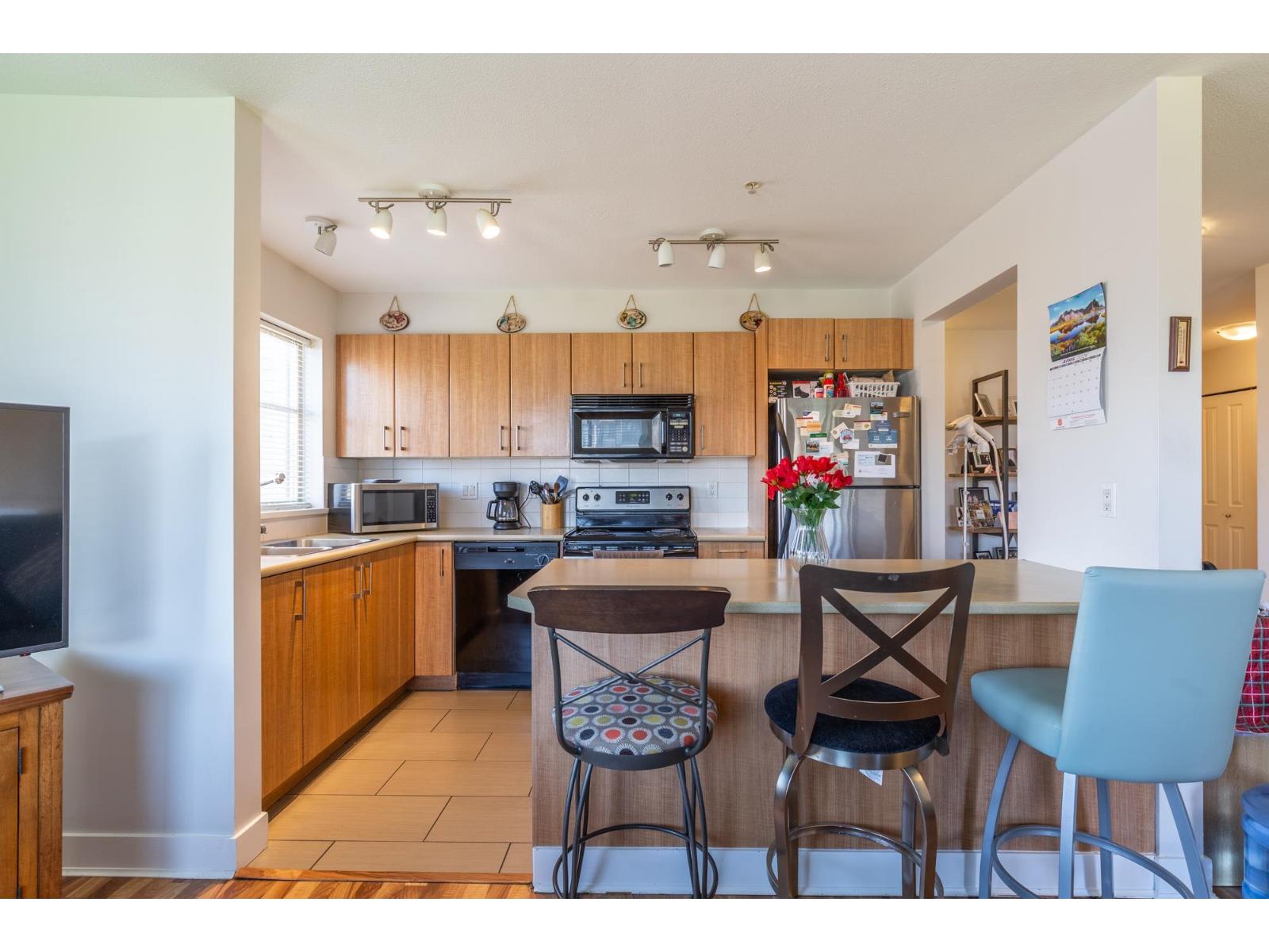 304 45555 YALE ROAD, Chilliwack Proper South, Chilliwack