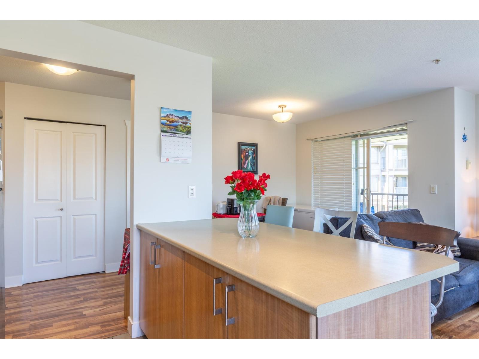 304 45555 YALE ROAD, Chilliwack Proper South, Chilliwack