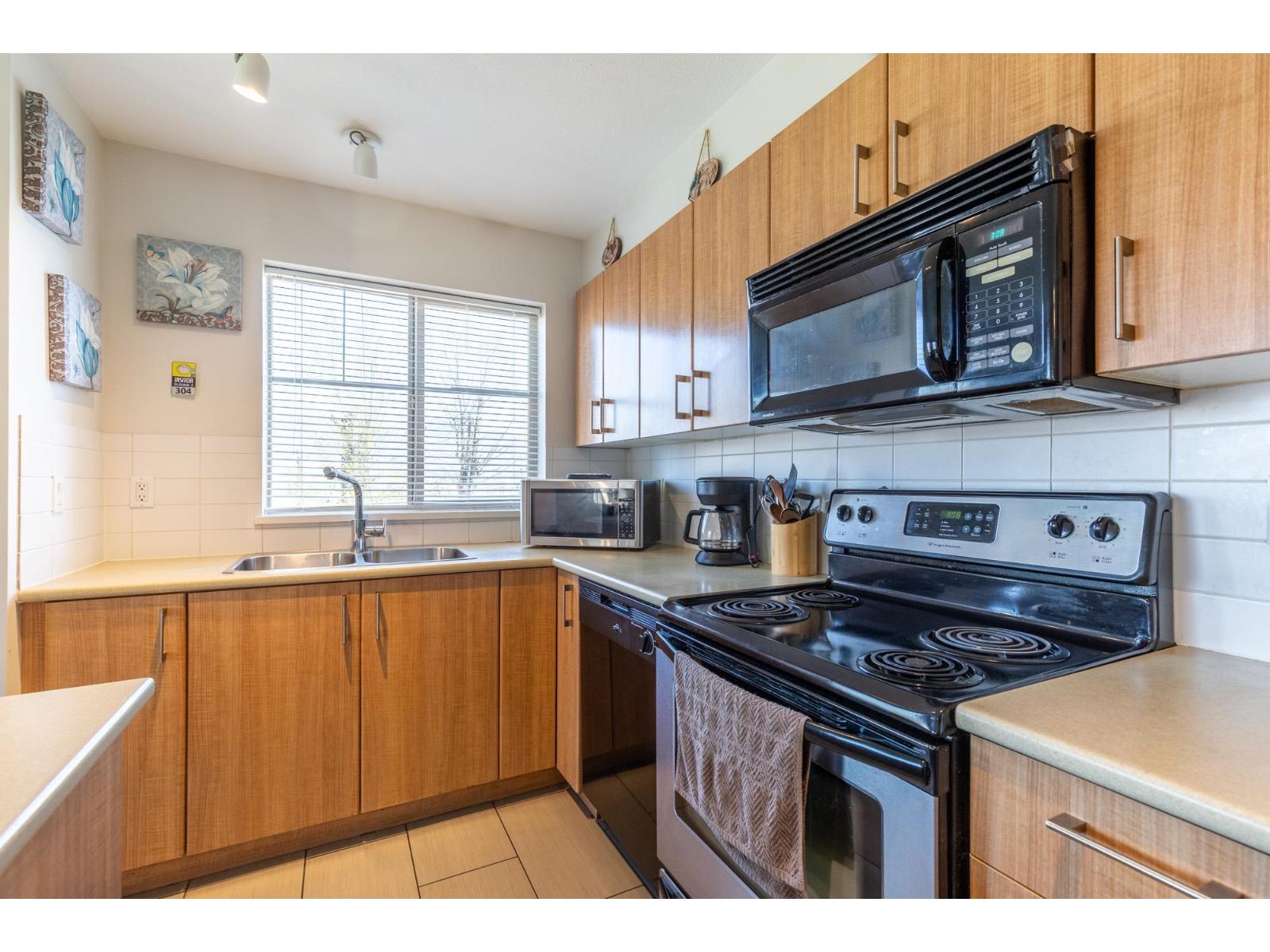 304 45555 YALE ROAD, Chilliwack Proper South, Chilliwack