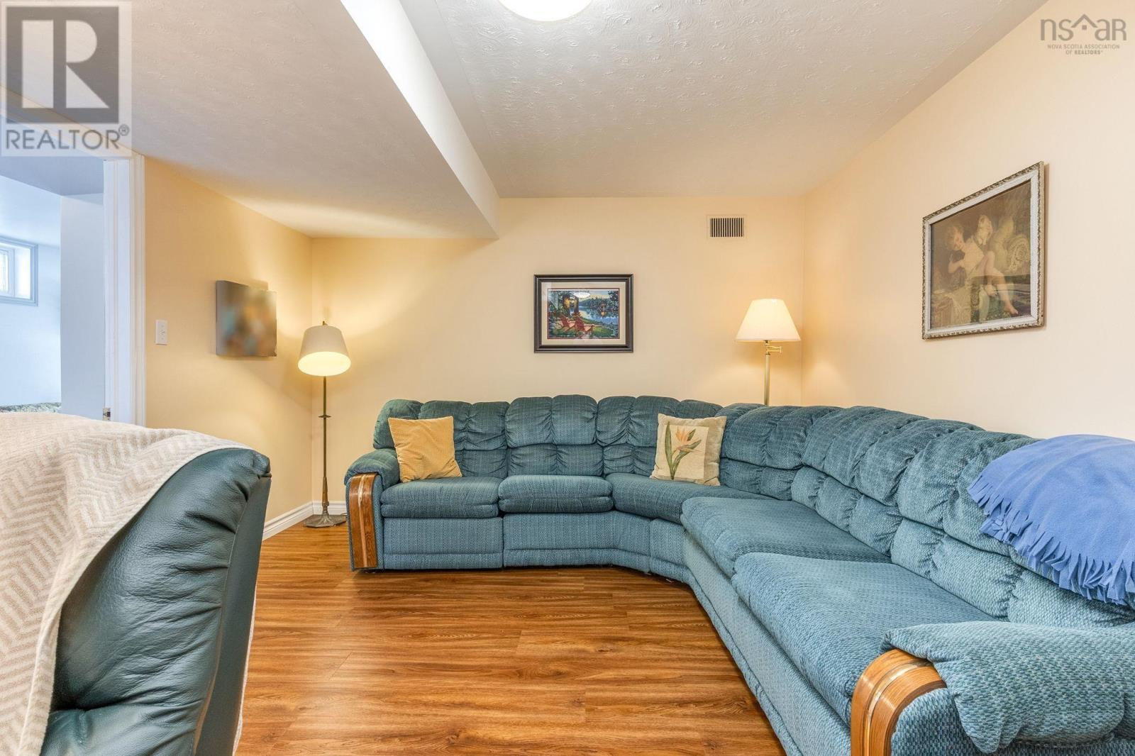 Property 32 of 50 of 5442 Highway 2