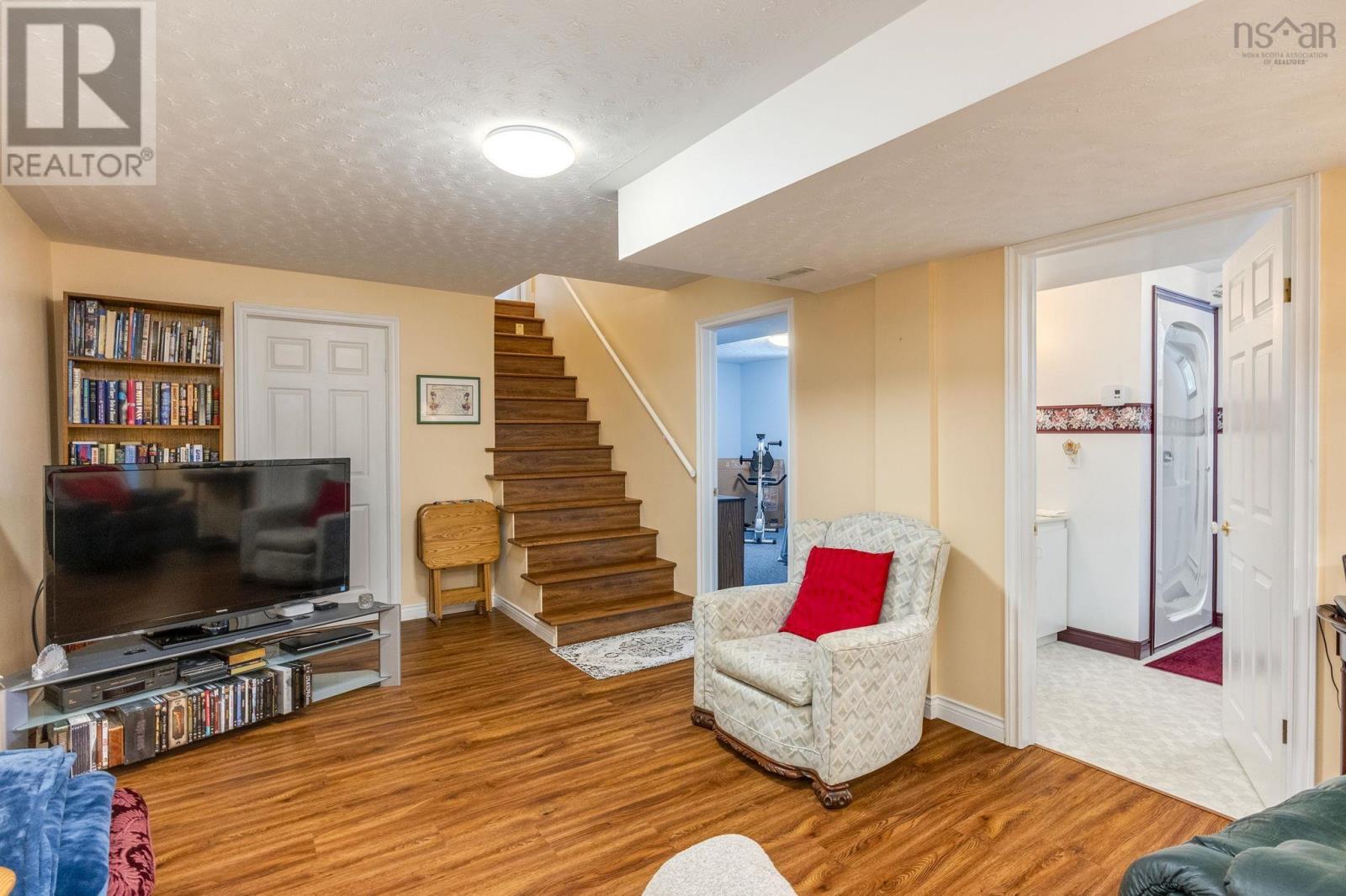 Property 27 of 50 of 5442 Highway 2