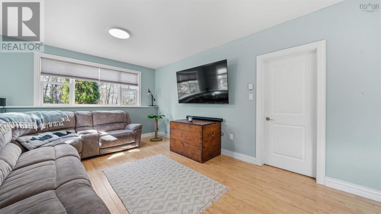 Property 33 of 49 of 6 Rockwell Drive