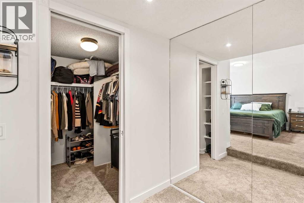 Single Family House 4 Level for Sale in    Street SW Braeside Calgary 