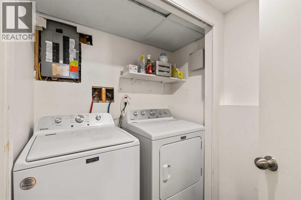 Single Family House 4 Level for Sale in    Street SW Braeside Calgary 