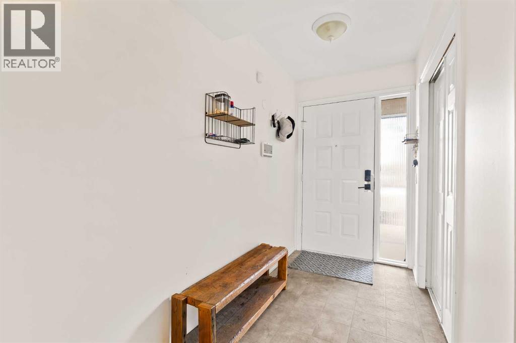 Single Family House 4 Level for Sale in    Street SW Braeside Calgary 