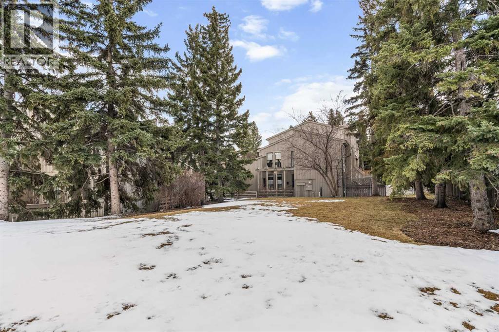 Single Family House 4 Level for Sale in    Street SW Braeside Calgary 