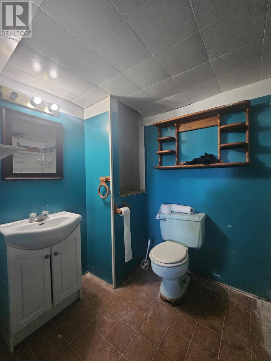 Property 20 of 27 of 105 Mitchell Avenue