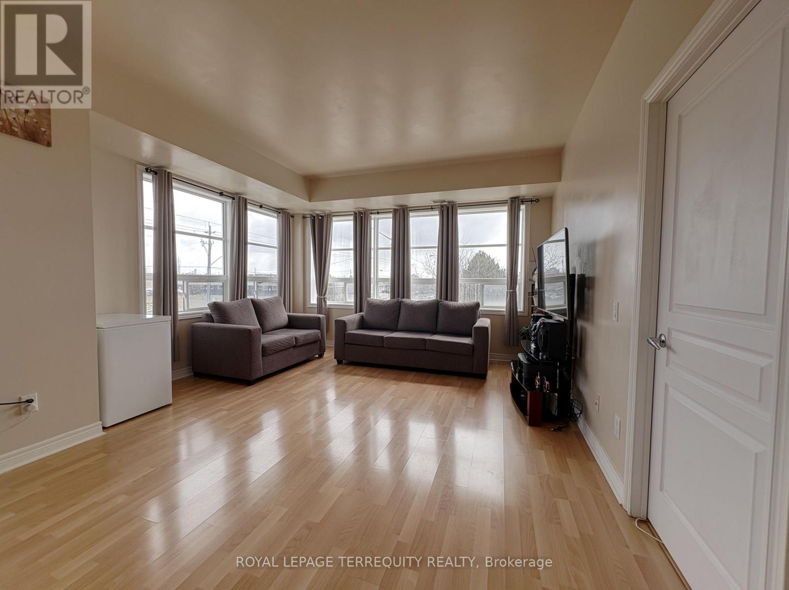 #217 1415 LAWRENCE AVENUE W - 10